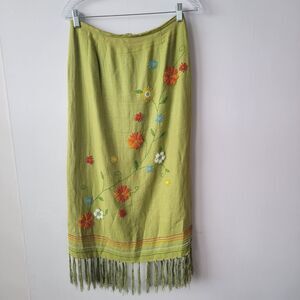 Must womens skirt size 6 100% linen Beaded fringe hem green lined Back Slit boho